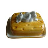 (90) Butterdose mit schlafende Maus